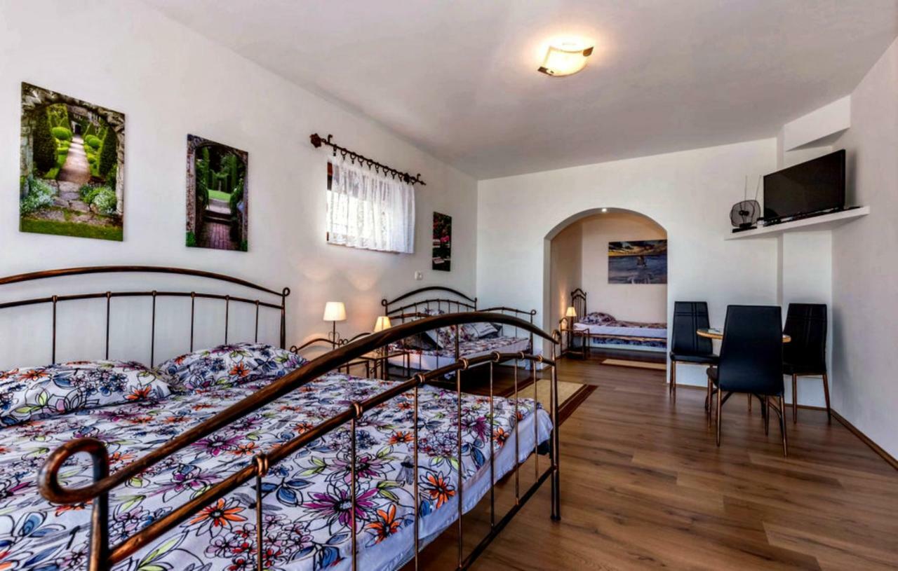 Apartment Anika Kostrena Bagian luar foto